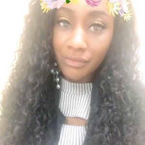 Meet your Posher, Latoyia